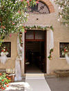 Addobbo floreale per matrimonio in chiesa, Marina di Campo