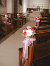 Particolare di allestimento floreale chiesa